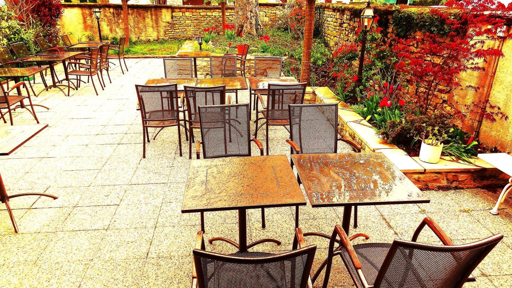 Logis Hotel Calisola Besancon - Soiree Etape Chalezeule Екстериор снимка