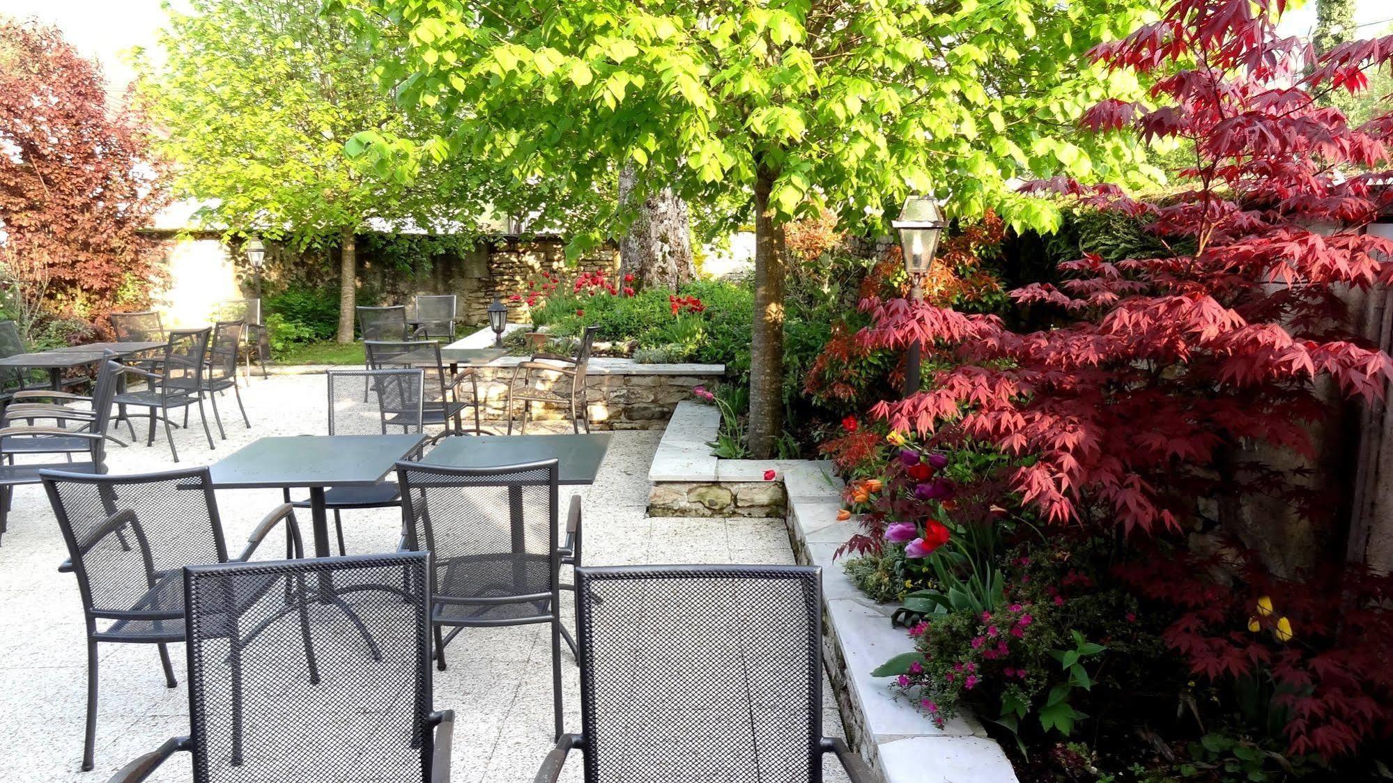 Logis Hotel Calisola Besancon - Soiree Etape Chalezeule Екстериор снимка