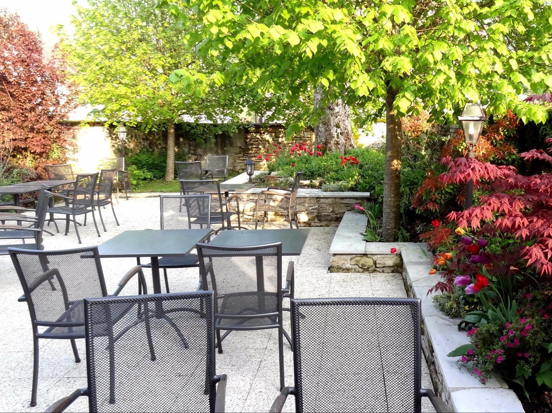 Logis Hotel Calisola Besancon - Soiree Etape Chalezeule Екстериор снимка