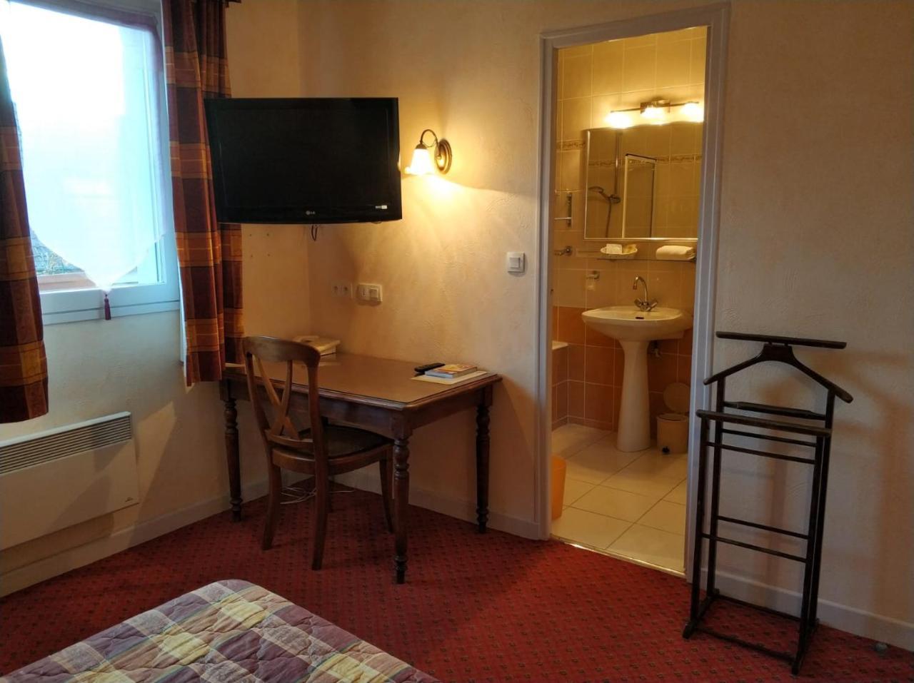 Logis Hotel Calisola Besancon - Soiree Etape Chalezeule Екстериор снимка
