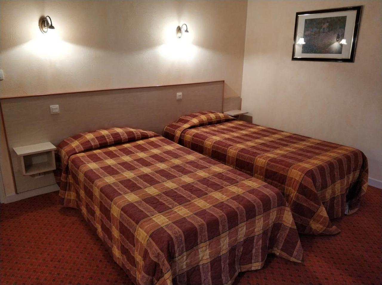 Logis Hotel Calisola Besancon - Soiree Etape Chalezeule Екстериор снимка