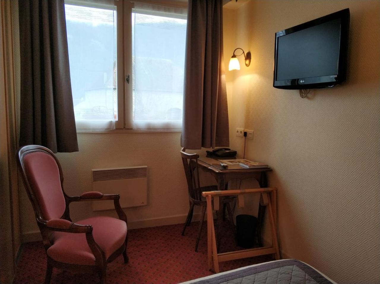 Logis Hotel Calisola Besancon - Soiree Etape Chalezeule Екстериор снимка