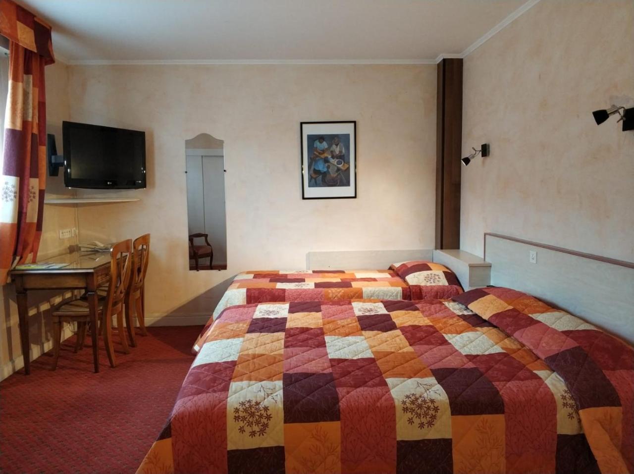 Logis Hotel Calisola Besancon - Soiree Etape Chalezeule Екстериор снимка