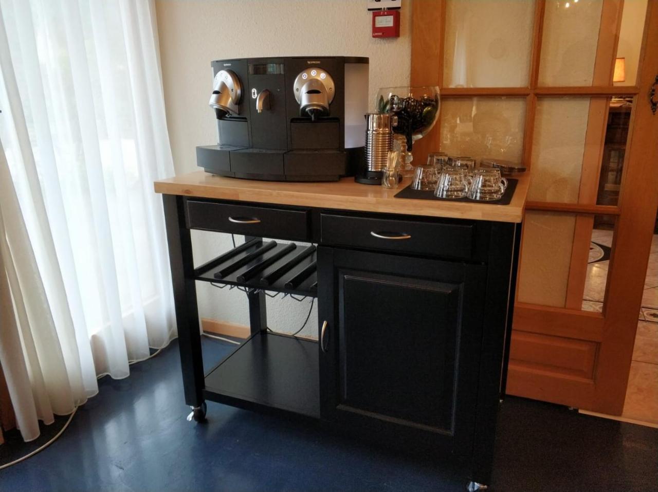 Logis Hotel Calisola Besancon - Soiree Etape Chalezeule Екстериор снимка