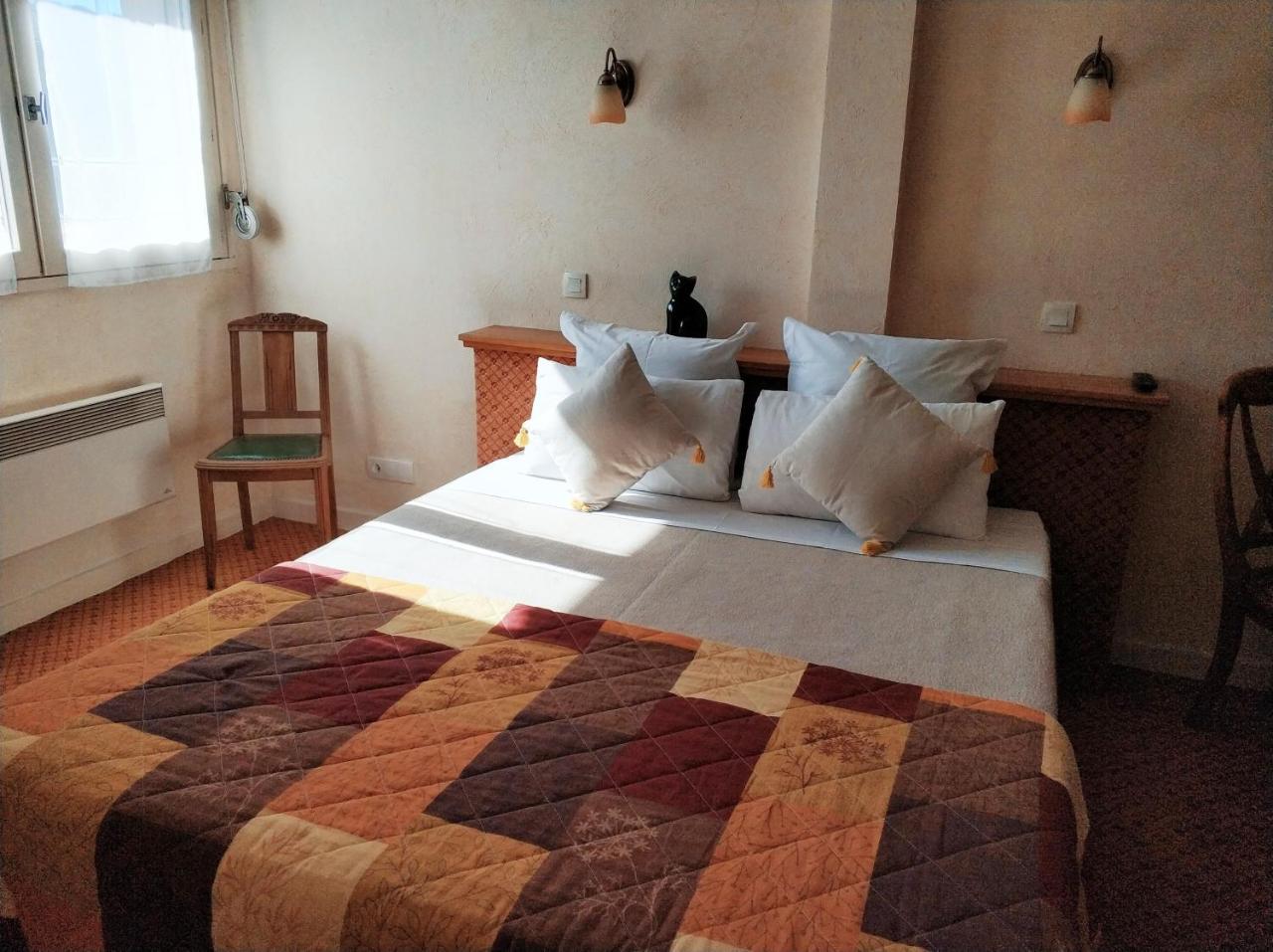 Logis Hotel Calisola Besancon - Soiree Etape Chalezeule Екстериор снимка